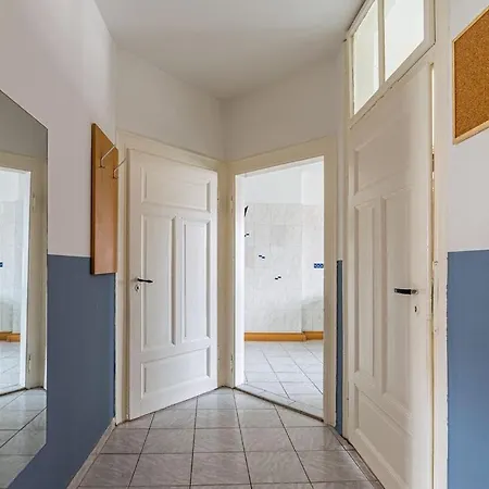 בית אירוח Ein In Einer 2-zimmer-wohnung In Mit Gemeinschaftskueche Und -bad *